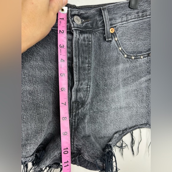 Levi’s high rise distressed black washed jean shots with grommets. Button fly. - Picture 4 of 7